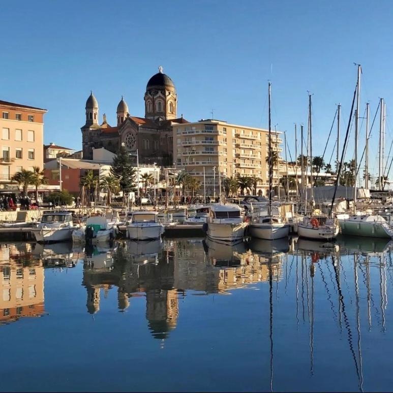 Studio 2 Neuf A 100M Des Plages Et De La Gare Saint-Raphaël Dış mekan fotoğraf